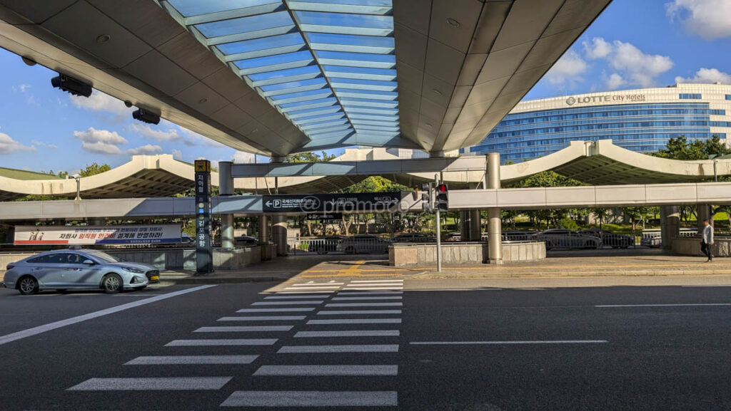 金浦空港直結のロッテシティホテル